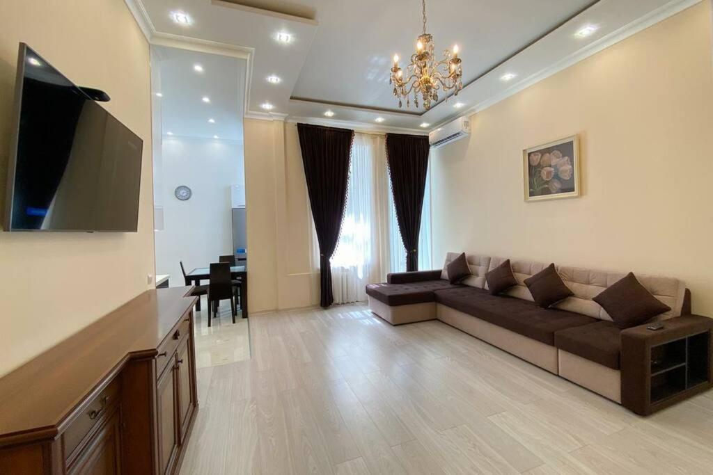 Comfortable Luxury Apartment With 3 Rooms. Center Heart Of Kiev Eksteriør bilde