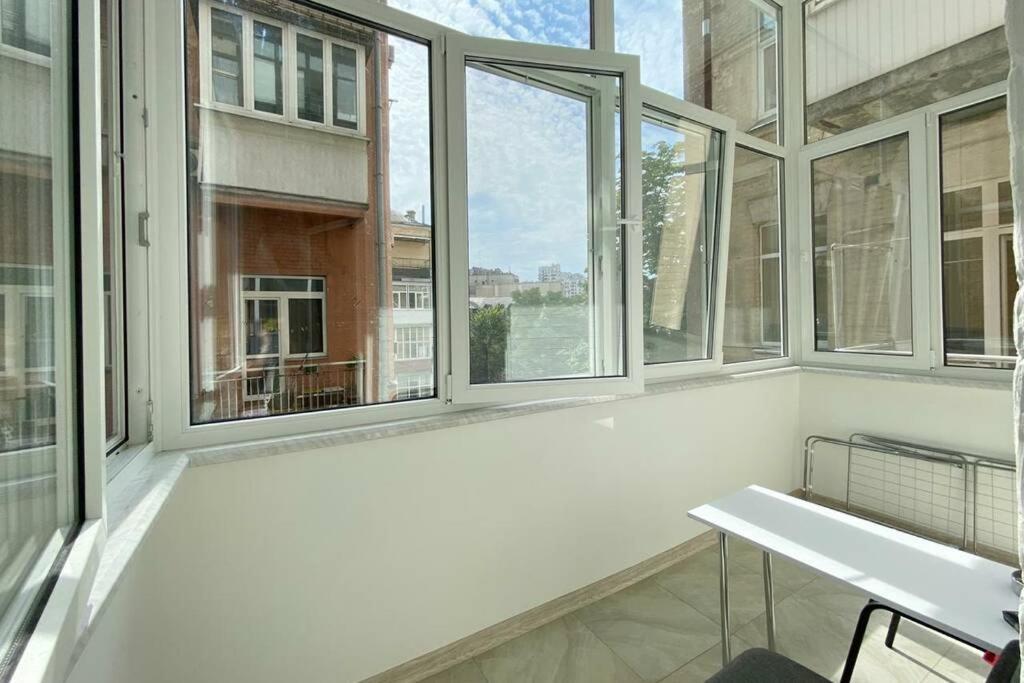 Comfortable Luxury Apartment With 3 Rooms. Center Heart Of Kiev Eksteriør bilde
